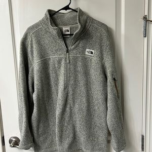 North face pull over